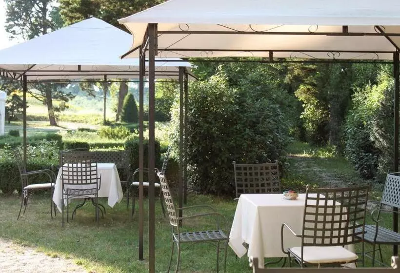 Hotelli Villa Rinalducci