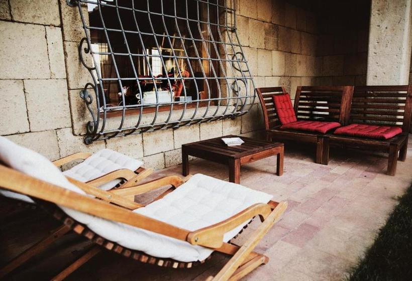 Al Vecchio Fontanile B&b