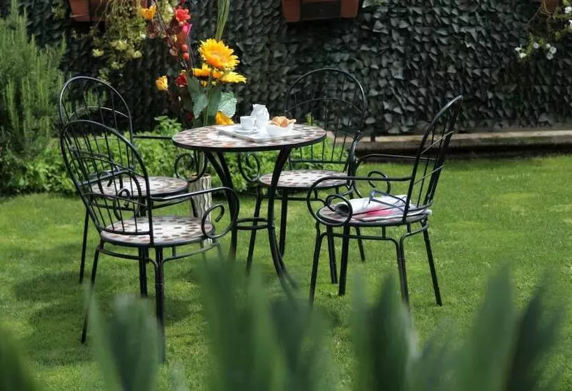 Aamiaismajoitus (B&B) Casa Del Girasole