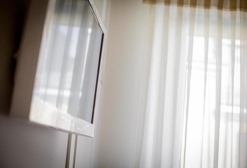 Bed and Breakfast Il Portico Camere E Caffè   Centro Città