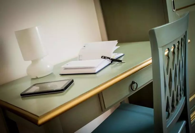 Bed and Breakfast Il Portico Camere E Caffè   Centro Città