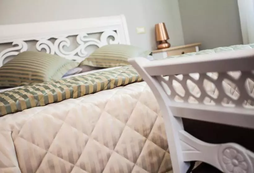 Bed and Breakfast Il Portico Camere E Caffè   Centro Città