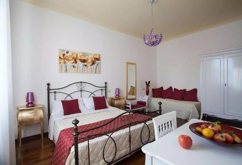 Bed and Breakfast Il Portico Camere E Caffè   Centro Città