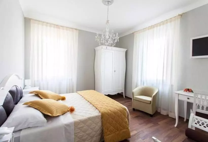 Bed and Breakfast Il Portico Camere E Caffè   Centro Città