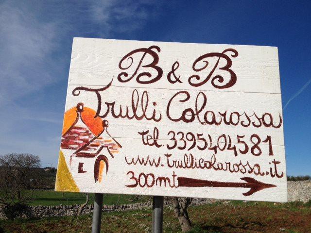 تختخواب و صبحانه Trullicolarossa