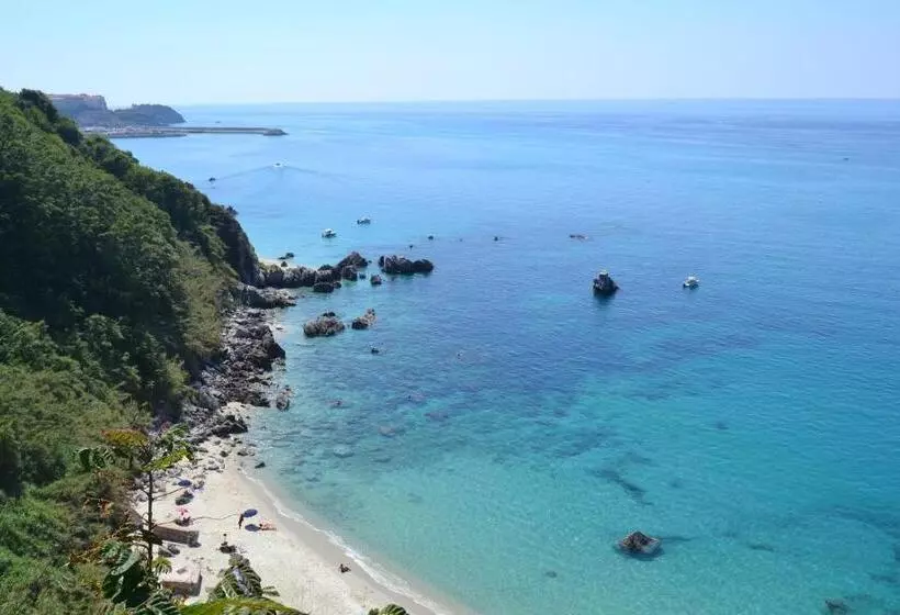 Aamiaismajoitus (B&B) Villa Sofia