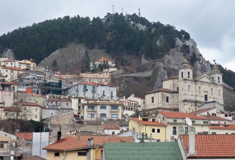 فندق Albergo Corradetti