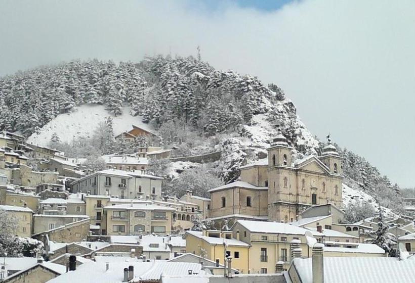 فندق Albergo Corradetti