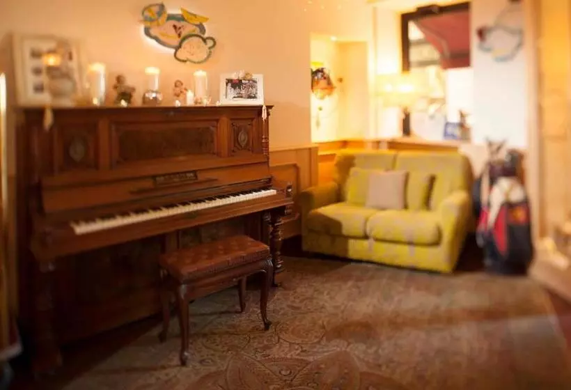 ホテル Astigiana & Appartamenti