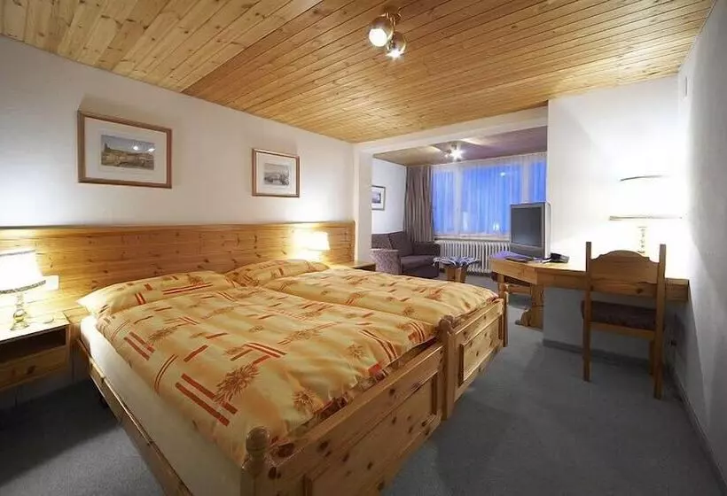 هتل Chamanna Bed & Breakfast