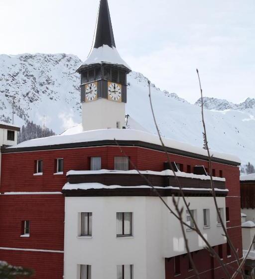 هتل Chamanna Bed & Breakfast