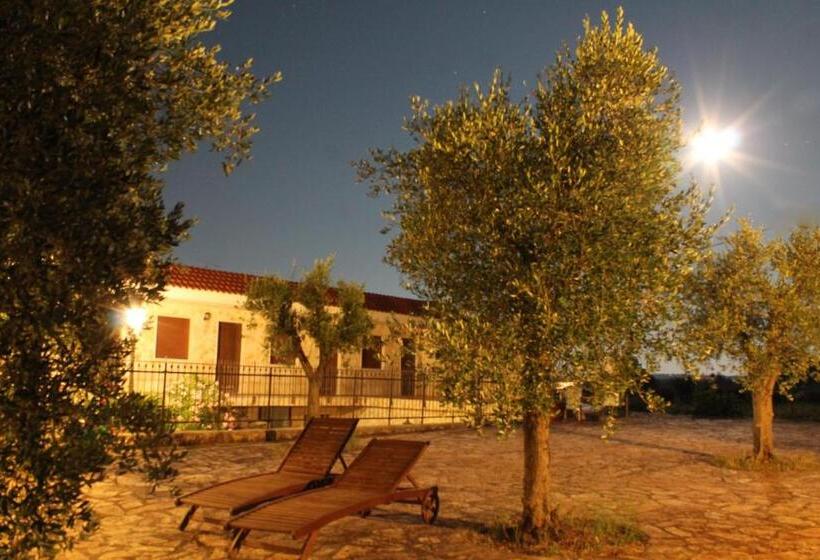 בית מלון כפרי Corallo Country House