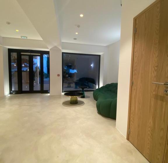 هتل Hôtel Le Mistral