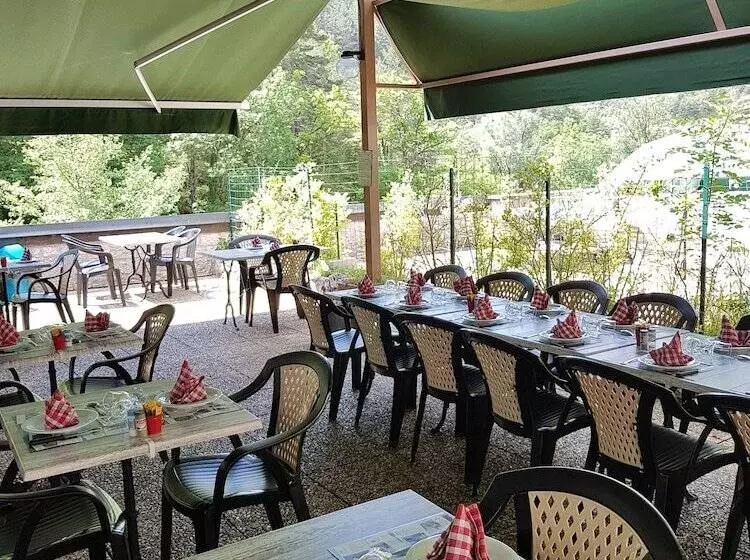 ホテル Hôtel Restaurant De La Jonte