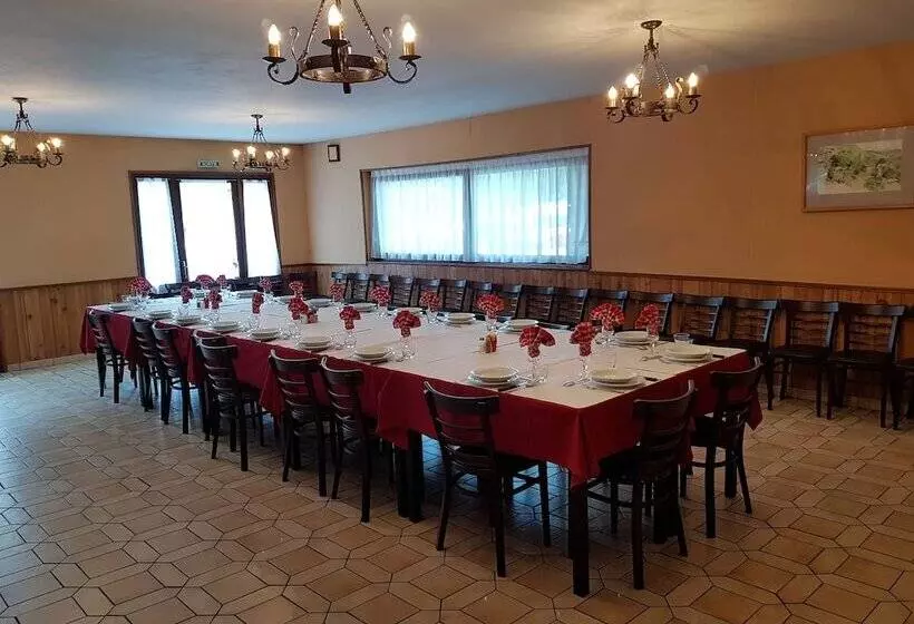 ホテル Hôtel Restaurant De La Jonte