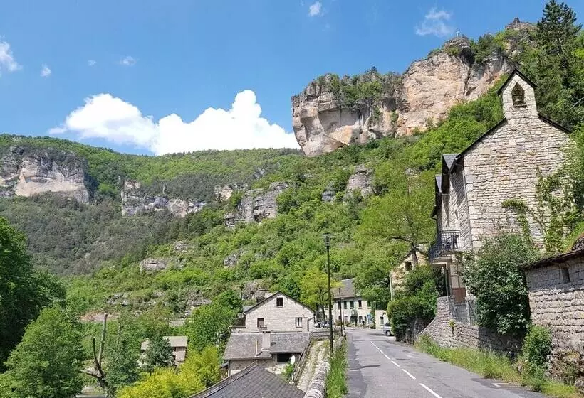 ホテル Hôtel Restaurant De La Jonte
