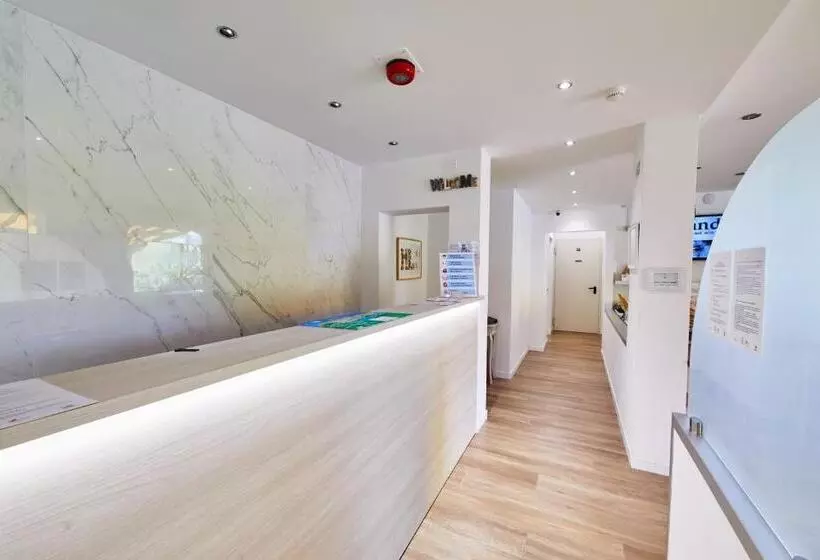 Hotelli Lilium Maris