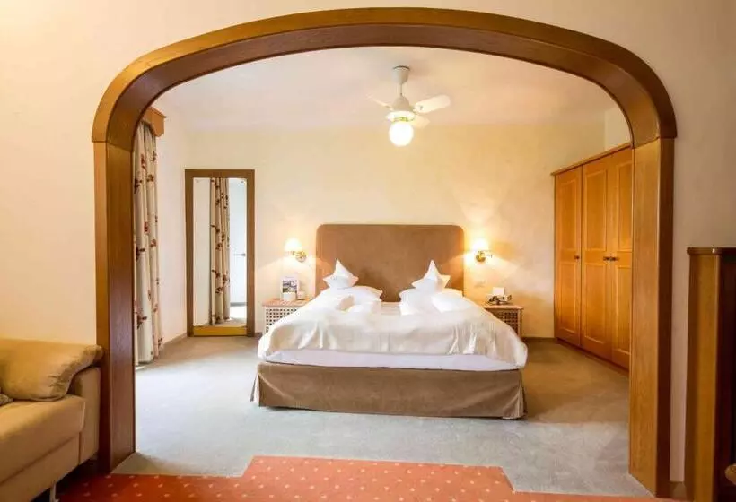 Hotelli Pension An Der Linde