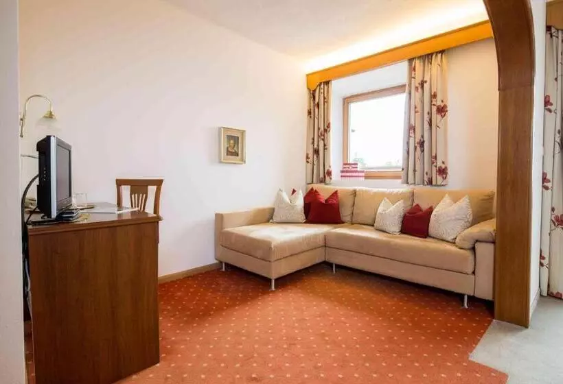 Hotelli Pension An Der Linde