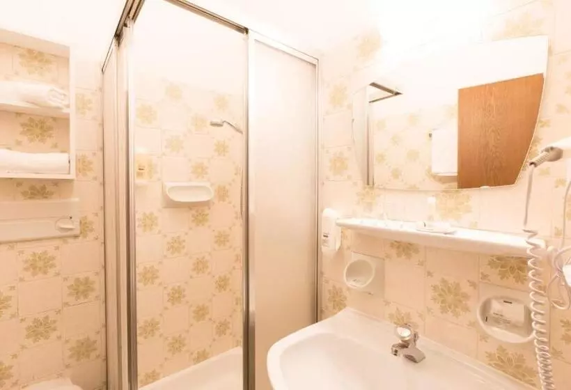 هتل Pension Sankt Urban