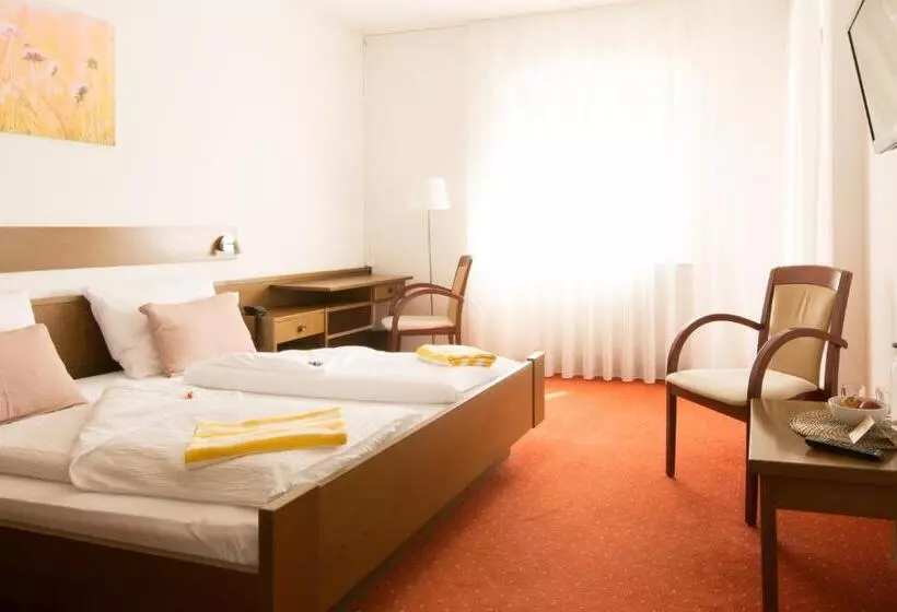 هتل Pension Sankt Urban