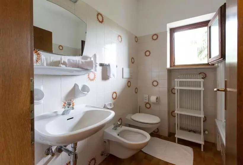 هتل Pension Sankt Urban