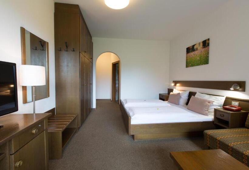 호텔 Pension Sankt Urban