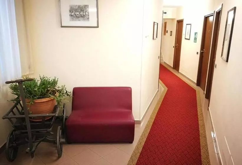 هتل Ristorante Farese