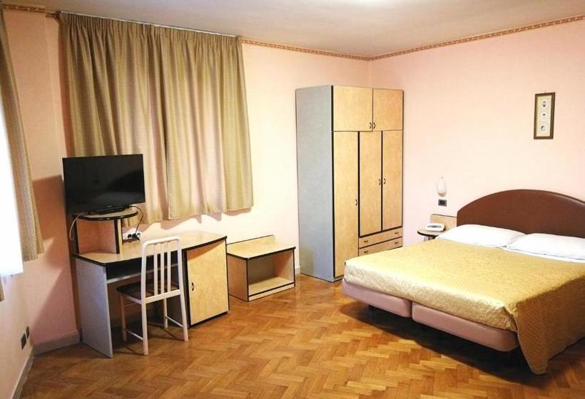 فندق Ristorante Farese