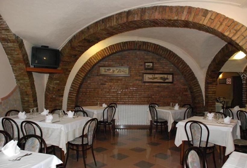 فندق Ristorante Farese