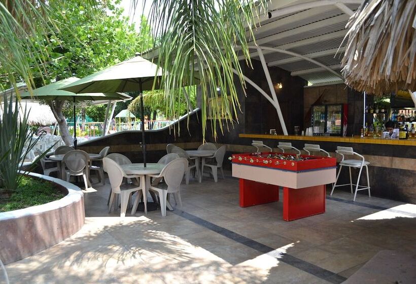 ホテル Splash Inn