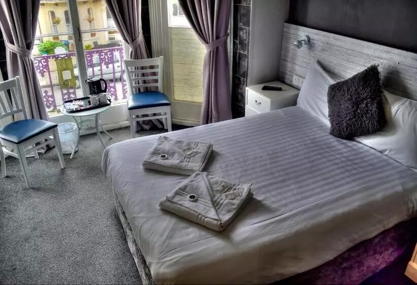 هتل Villa Rose