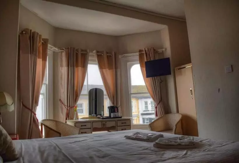 هتل Villa Rose