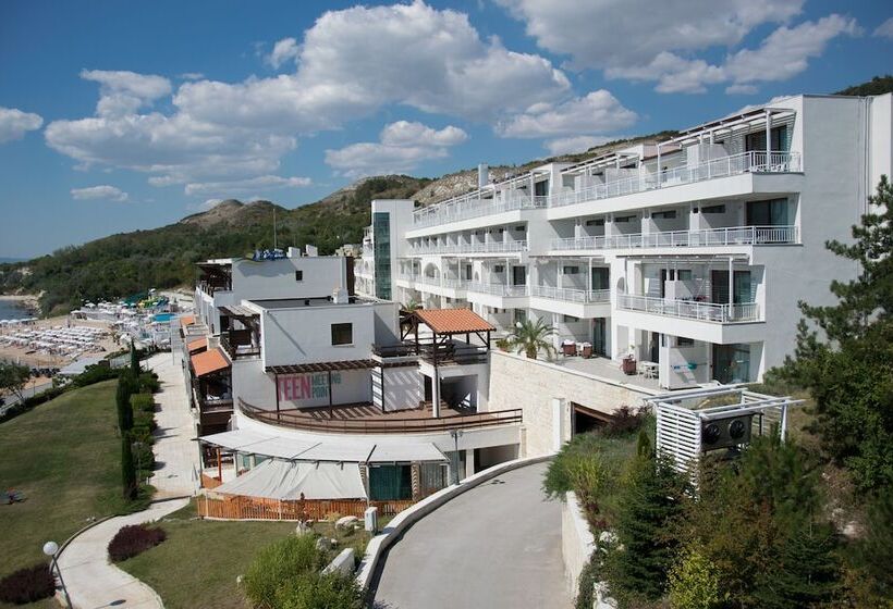 هتل White Lagoon Resort All Inclusive