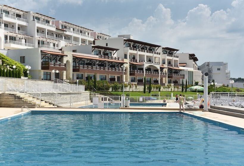 هتل White Lagoon Resort All Inclusive