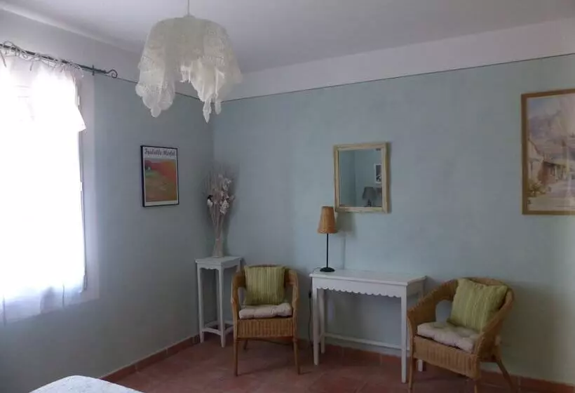 La Ferme Du Petit Ségriès Bed And Breakfast