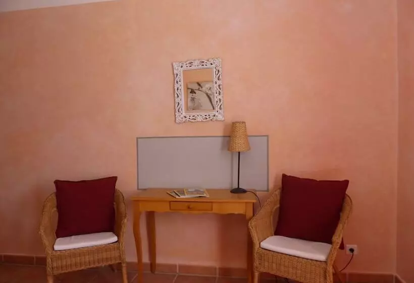 La Ferme Du Petit Ségriès Bed And Breakfast