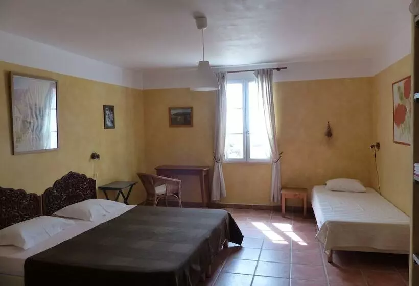 La Ferme Du Petit Ségriès Bed And Breakfast