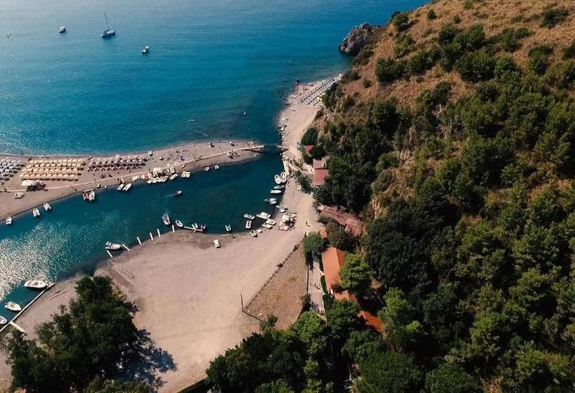 Курорт Villaggio Marbella Club