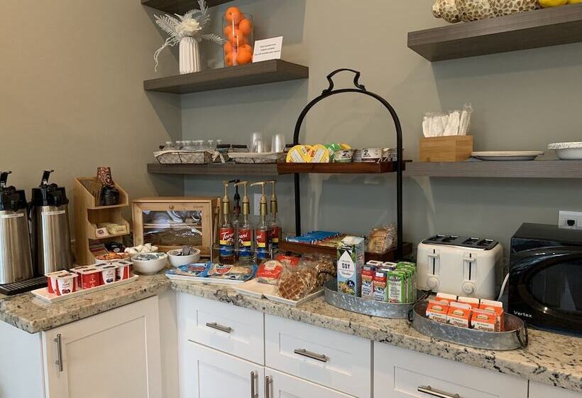 Bed and Breakfast Ocean View Inn