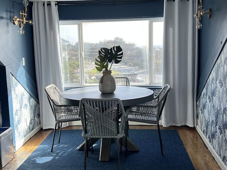 Bed and Breakfast Ocean View Inn