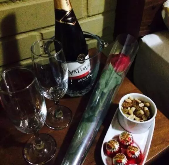 Casa Roble Añejo Bed & Breakfast