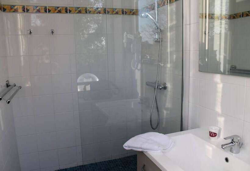 בית מלון כפרי Du Centre