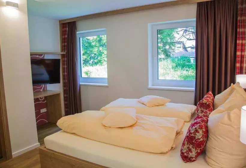 Hotelli Gasthaus Sonne Neuhäusle