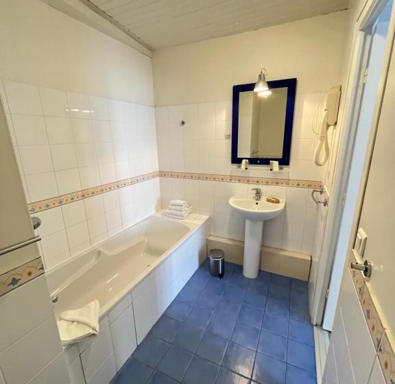 Hotelli Hôtel Le Vieux Gréement