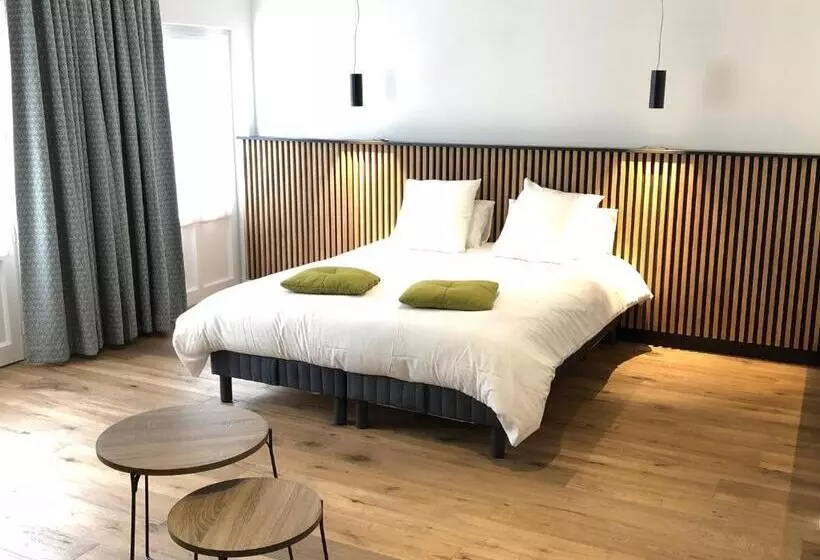 Hotelli Hôtel Le Vieux Gréement