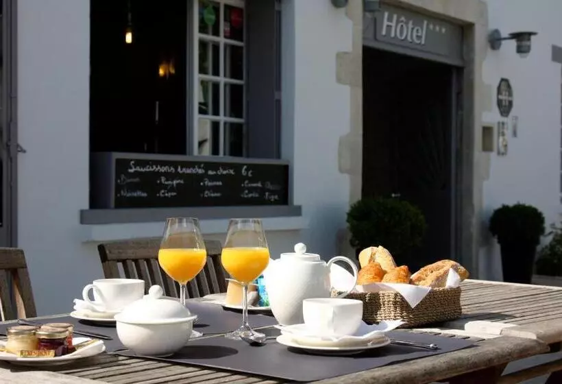 Hotelli Hôtel Le Vieux Gréement