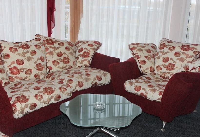 בית מלון כפרי Oasis