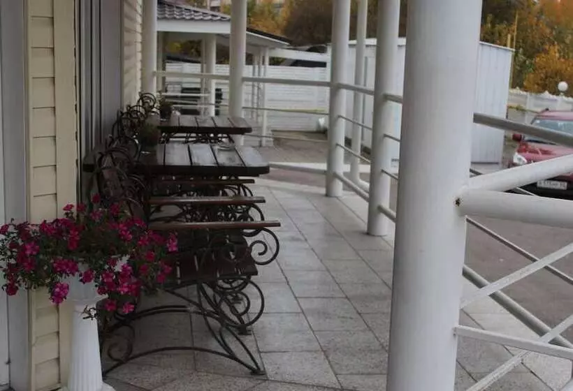 Hotel Oasis