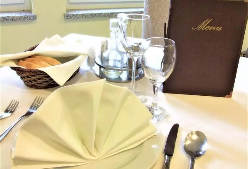 Hotelli Central Slavonski Brod